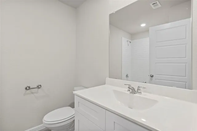 $2,400 | 3449 Lake District Lane, Fort Worth, TX 76135