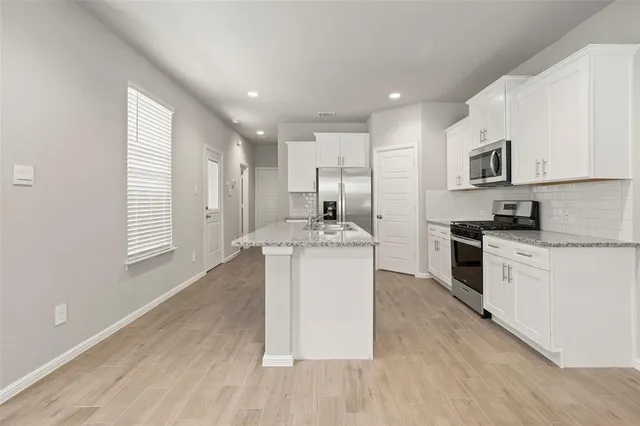 $2,400 | 3449 Lake District Lane, Fort Worth, TX 76135