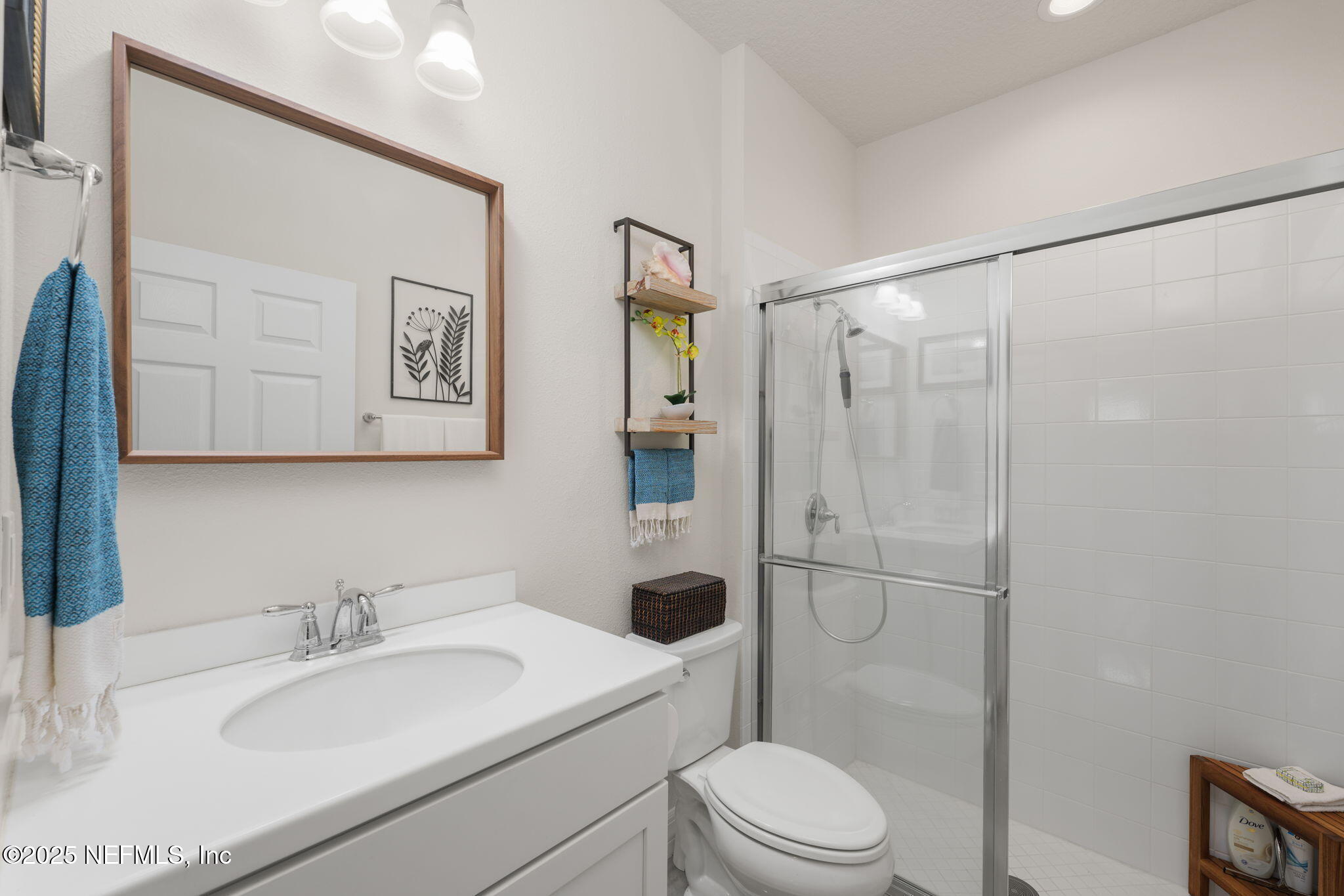 263 Forest Spring Drive Ponte Vedra, FL 32081 - Photo 14 of 75 Guest Bath w/Tiled & Glass Shower