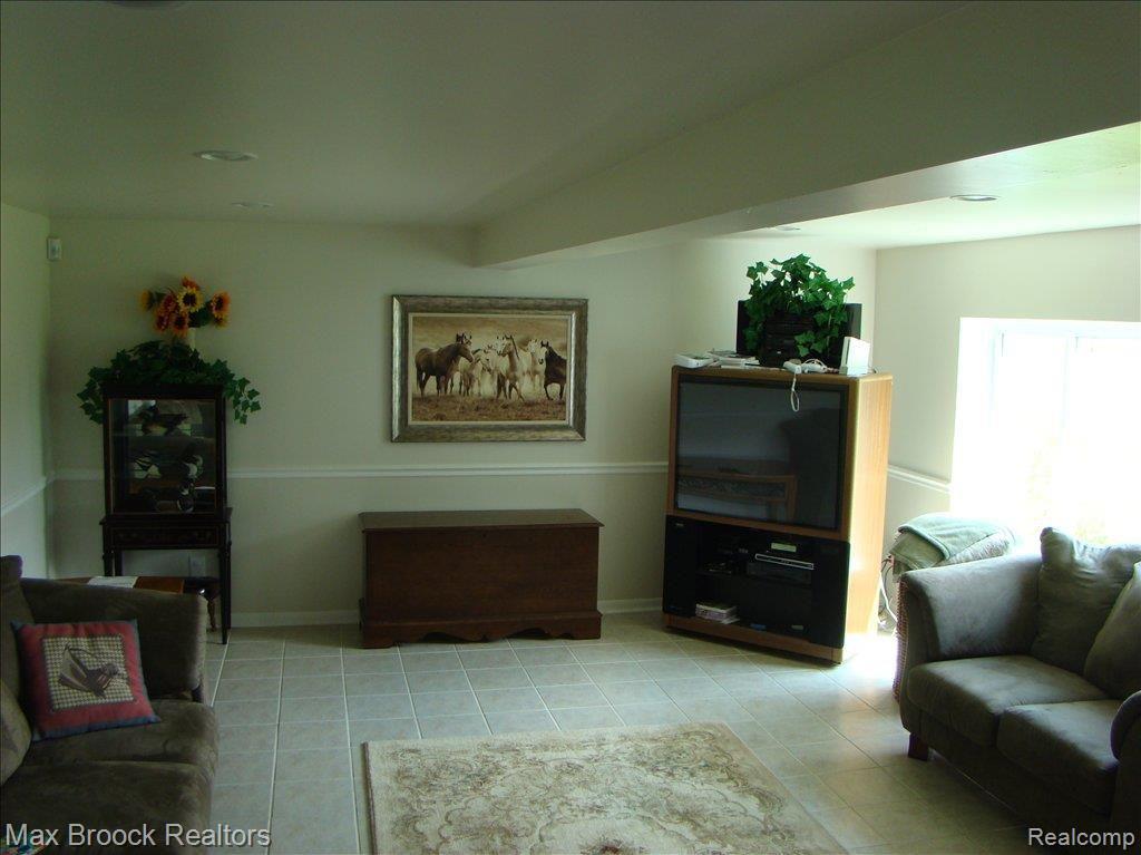 8814 Reese Road Clarkston, MI 48348 - Photo 6 of 7 Lower Level 2