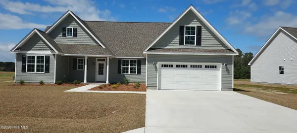 $391,500 | 113 Rolling Water Lane, Swansboro, NC 28584