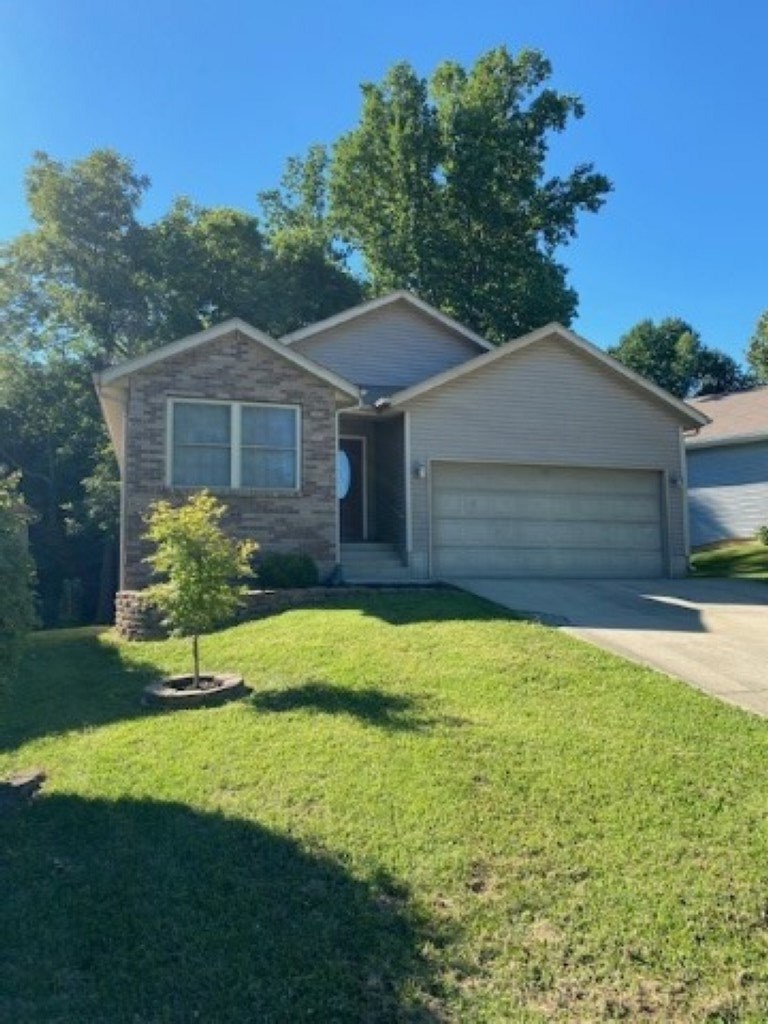 2712 South Danlyn Road Bloomington, IN 47403 - Photo 1 of 24 Gallery Image 1