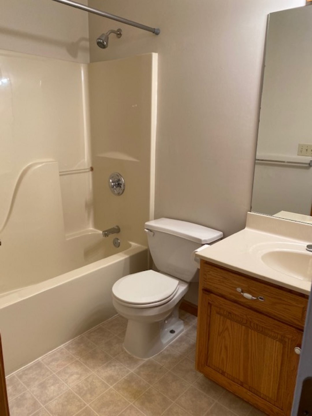 2712 South Danlyn Road Bloomington, IN 47403 - Photo 16 of 24 Gallery Image 16