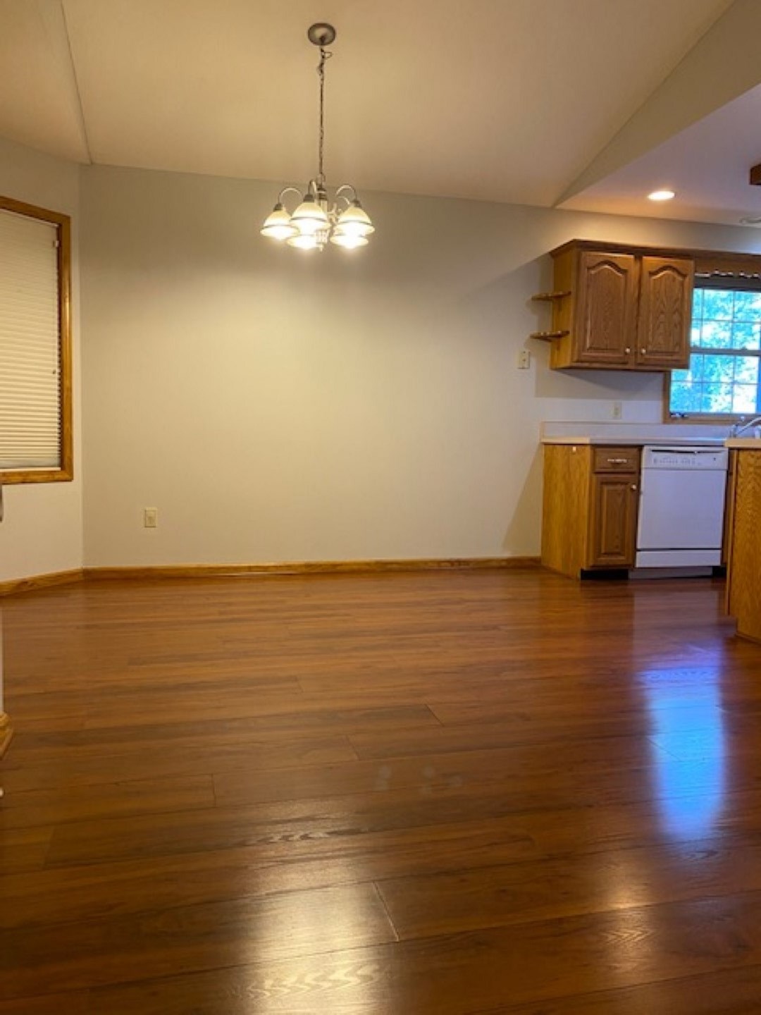 2712 South Danlyn Road Bloomington, IN 47403 - Photo 5 of 24 Gallery Image 5