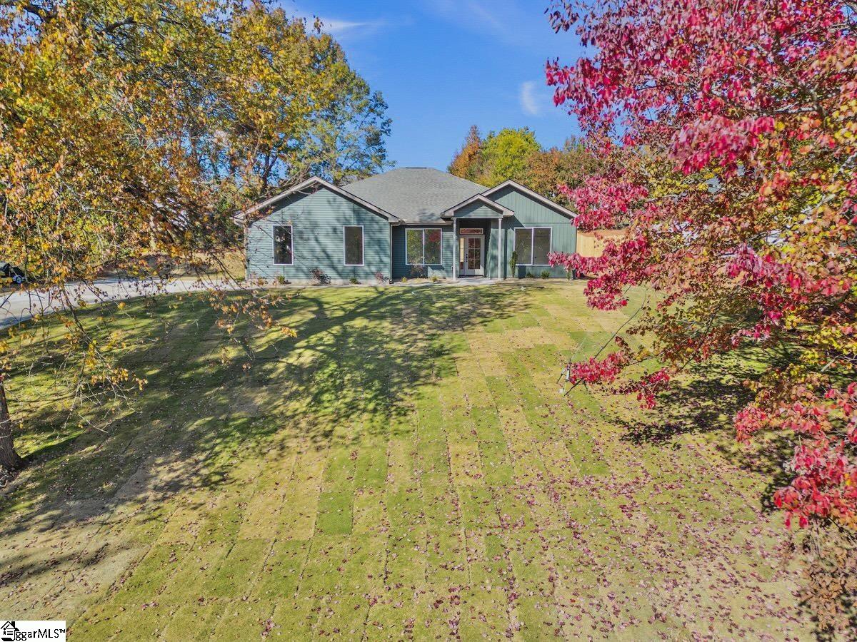 33 Wrenn Road Taylors, SC 29687 - Photo 1 of 26 Gallery Image 1