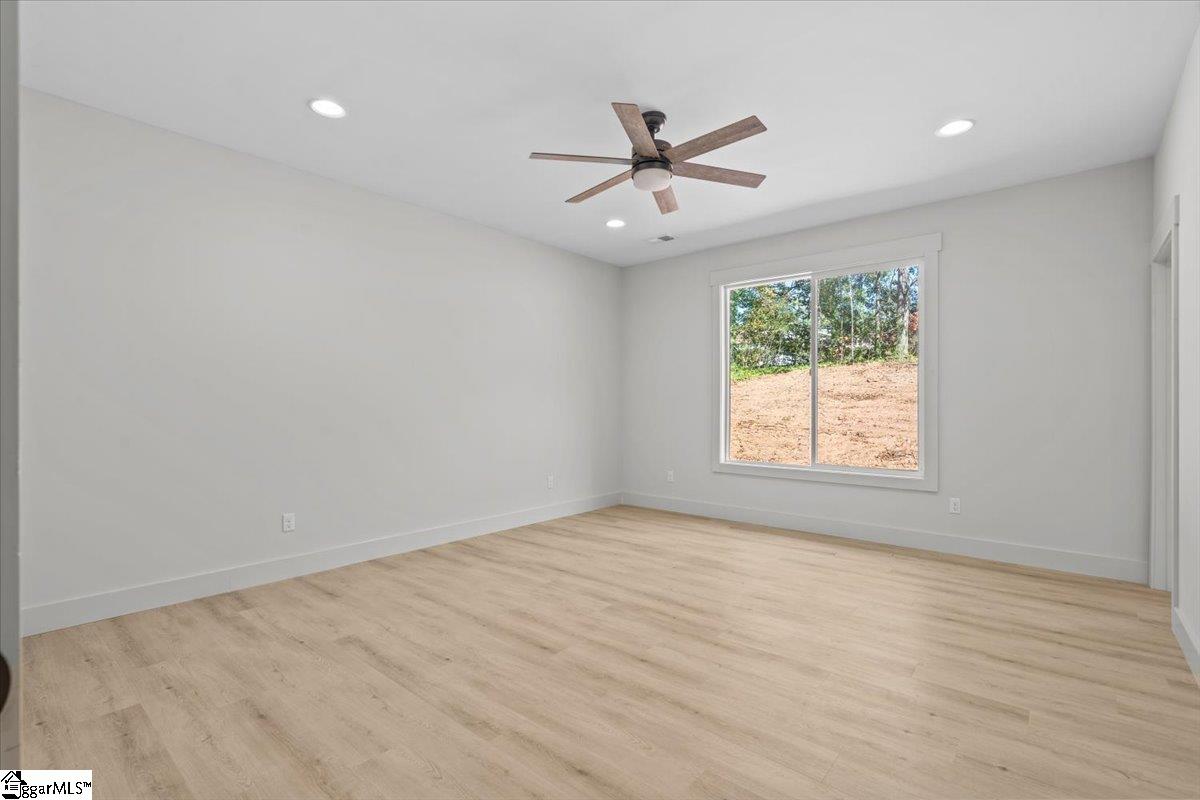 33 Wrenn Road Taylors, SC 29687 - Photo 16 of 26 Gallery Image 16