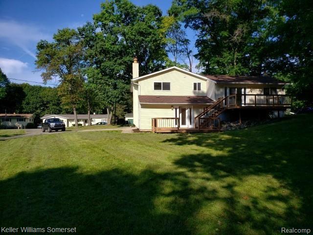 2104 Highfield Road Waterford, MI 48329 - Photo 5 of 45 20190919_101130 (Small).jpg