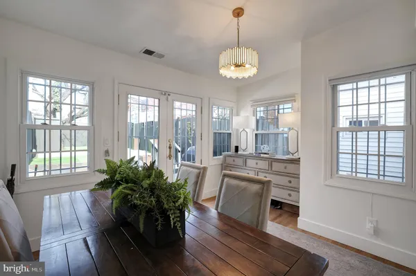 $999,000 | 708 I Street Southeast, Washington, DC 20003