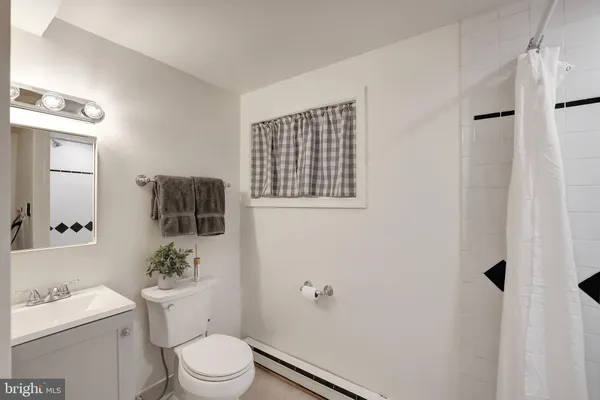 $999,000 | 708 I Street Southeast, Washington, DC 20003