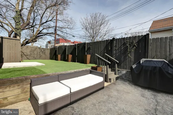 $999,000 | 708 I Street Southeast, Washington, DC 20003