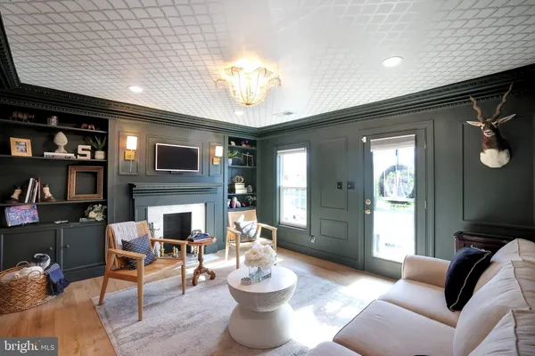 $999,000 | 708 I Street Southeast, Washington, DC 20003