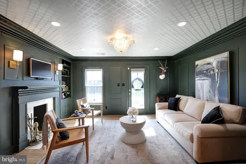 $999,000 | 708 I Street Southeast, Washington, DC 20003