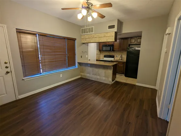 $1,695 | 601 Nelray Boulevard, Unit 3, Austin, TX 78751