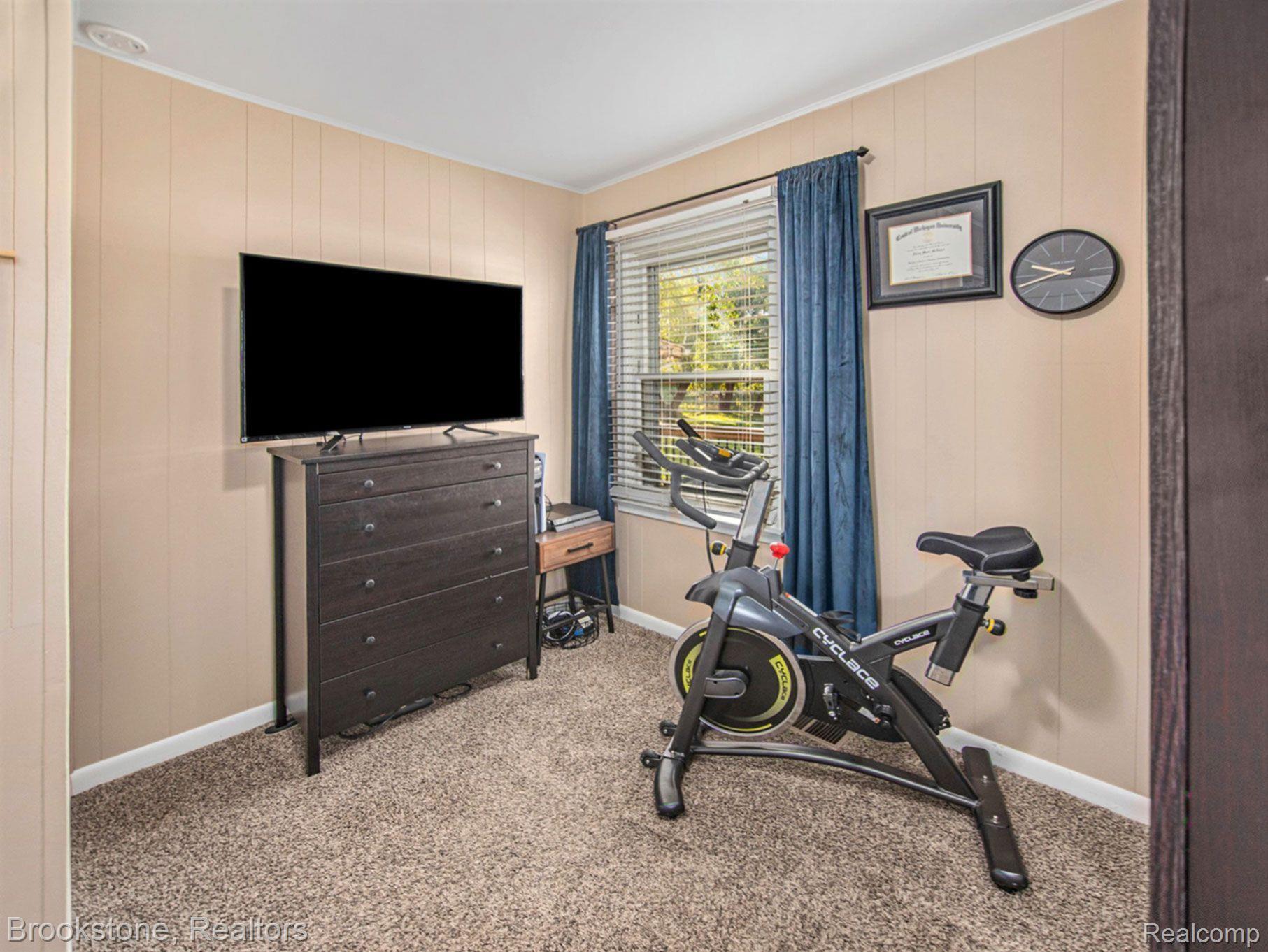 3170 Gerald Avenue Rochester, MI 48307 - Photo 10 of 14 Gallery Image 10