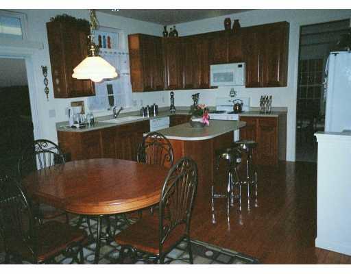 406 Meadow View Drive McKees Rocks, PA 15136 - Photo 4 of 8 Kitchen.