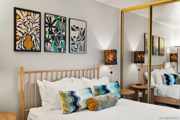 a view of a house with a yard and garage