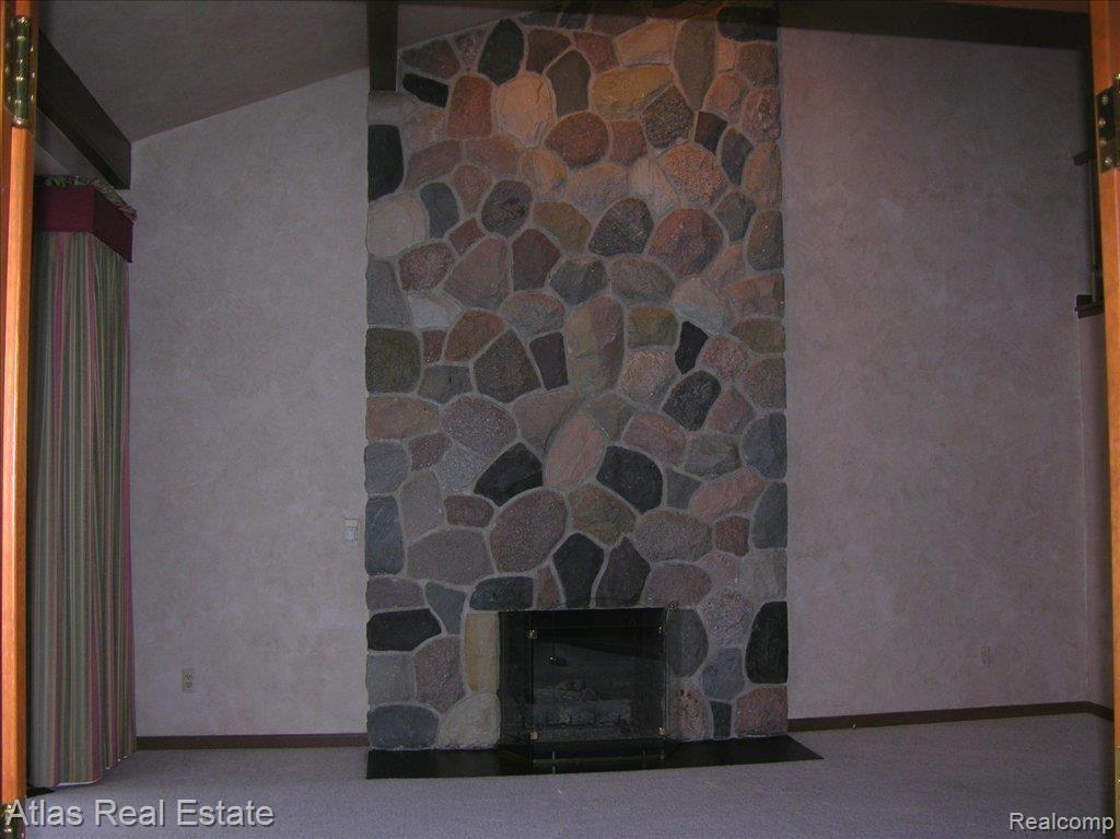 4920 Rivers Edge Drive Troy, MI 48098 - Photo 14 of 23 Rivers Edge 009
