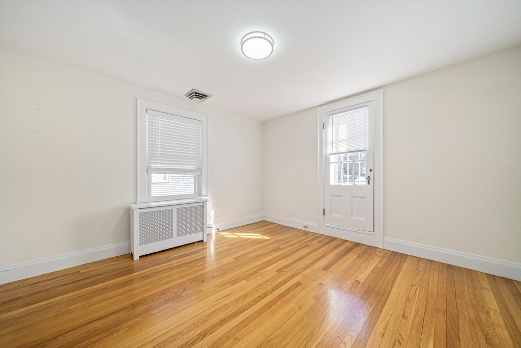 93 Lincoln Road Medford, MA 02155 - Photo 24 of 32