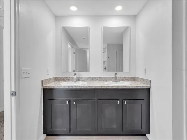 $2,300 | 602 Olive Conch Street, Ruskin, FL 33570