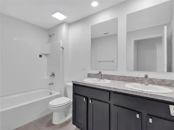 $2,300 | 602 Olive Conch Street, Ruskin, FL 33570