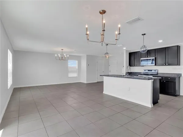 $2,300 | 602 Olive Conch Street, Ruskin, FL 33570