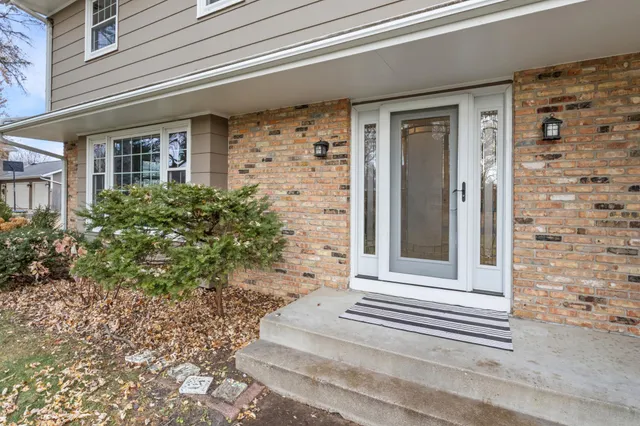 $560,000 | 9609 Vincent Avenue South, Bloomington, MN 55431