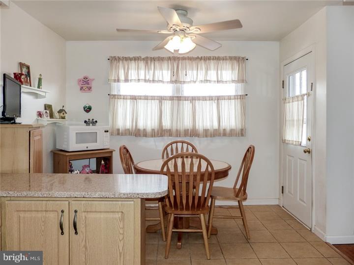 667 Mueller Road Warminster, PA 18974 - Photo 7 of 21 Kitchen