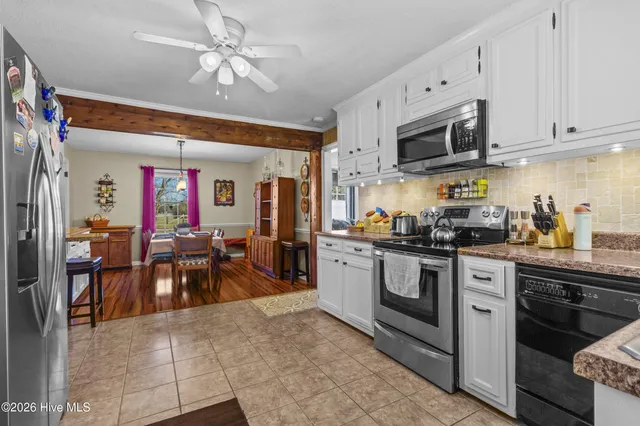 $334,000 | 6412 West W Gaskins Road, Grifton, NC 28530