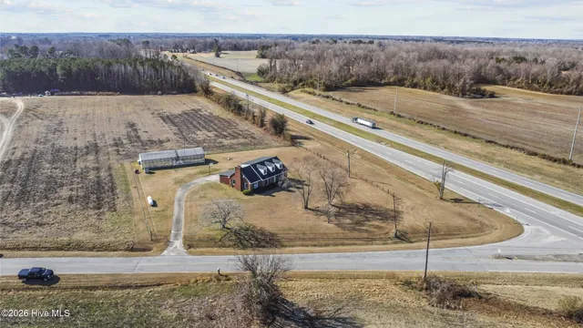 $334,000 | 6412 West W Gaskins Road, Grifton, NC 28530