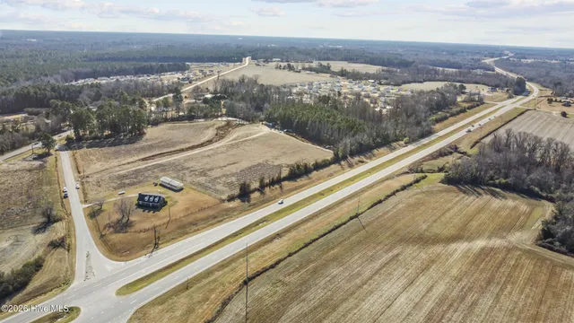 $334,000 | 6412 West W Gaskins Road, Grifton, NC 28530