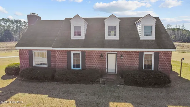 $334,000 | 6412 West W Gaskins Road, Grifton, NC 28530