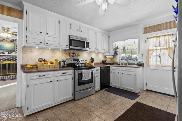 $334,000 | 6412 West W Gaskins Road, Grifton, NC 28530