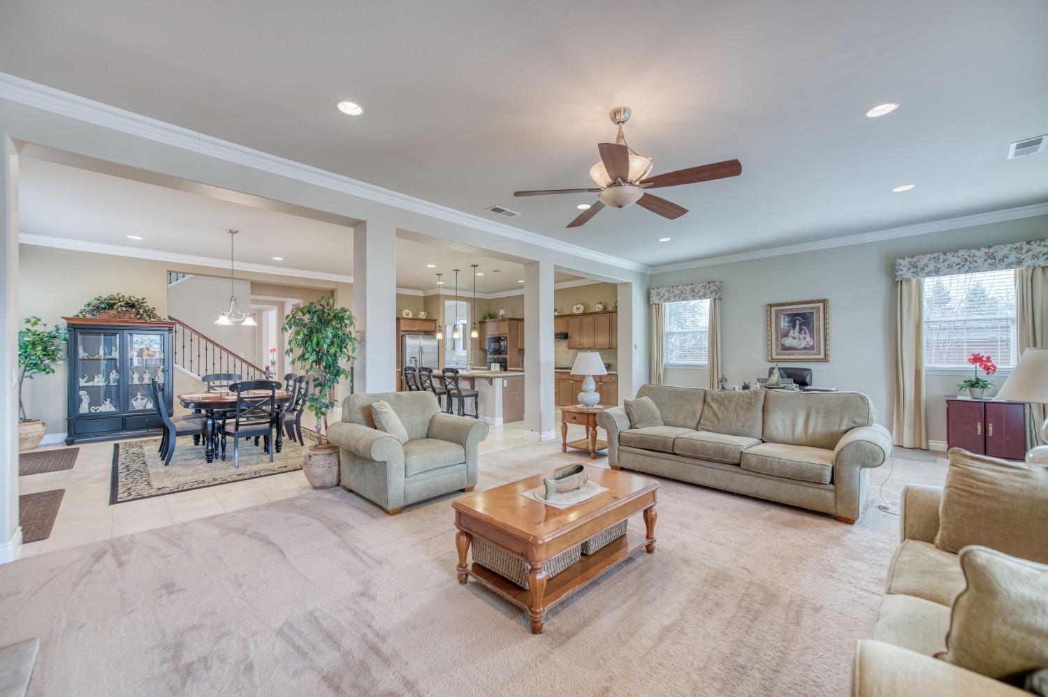 3207 Dennis Avenue Clovis, CA 93619 - Photo 44 of 55 a living room with furniture and a large window