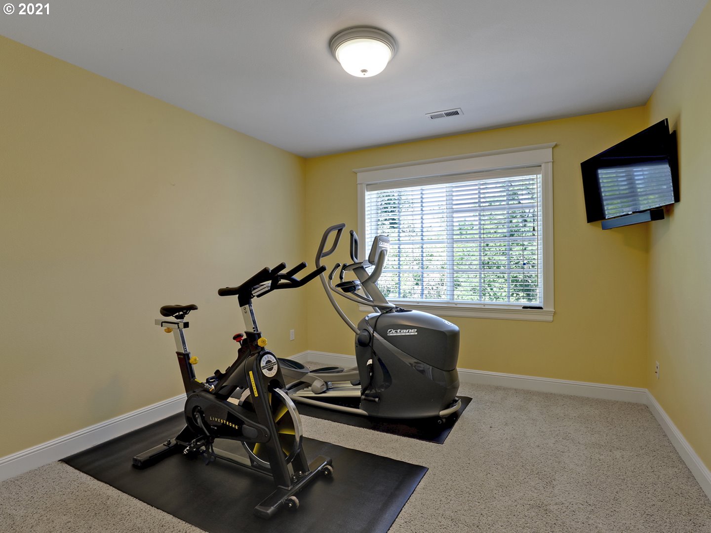 12092 Northwest Blackhawk Drive Portland, OR 97229 - Photo 21 of 31