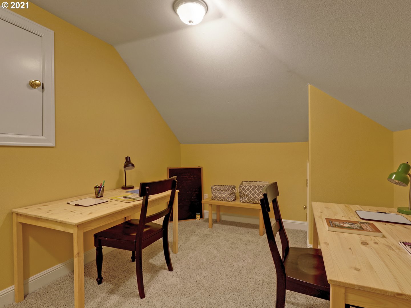12092 Northwest Blackhawk Drive Portland, OR 97229 - Photo 25 of 31