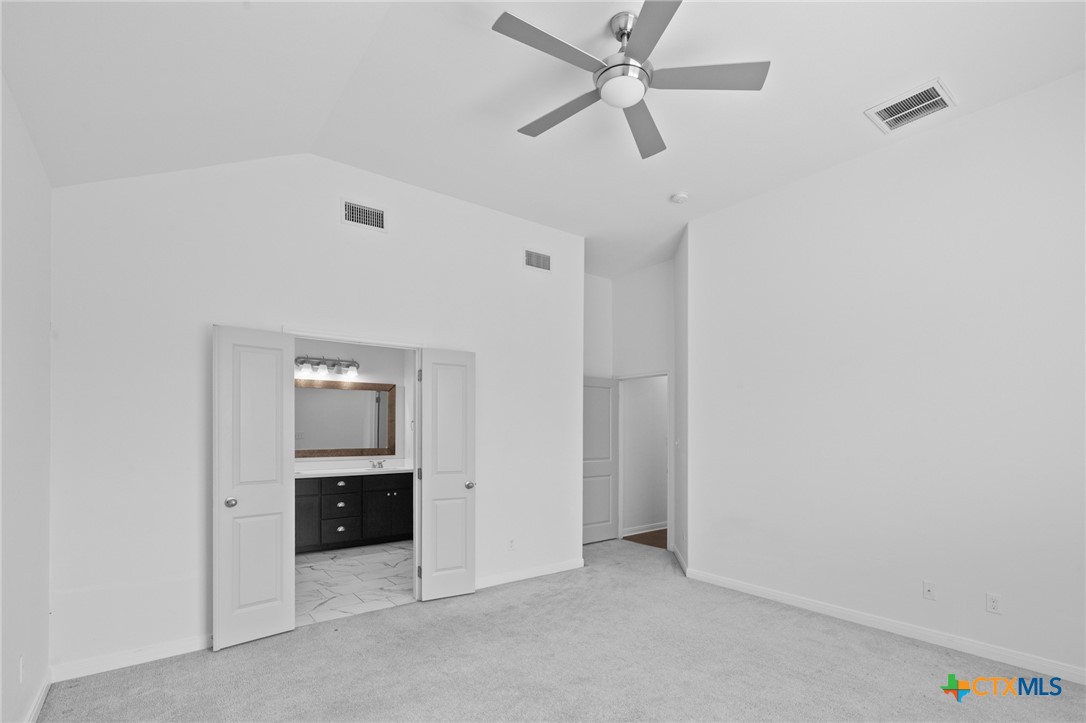 103 Dripping Spring Victoria, TX 77904 - Photo 4 of 27