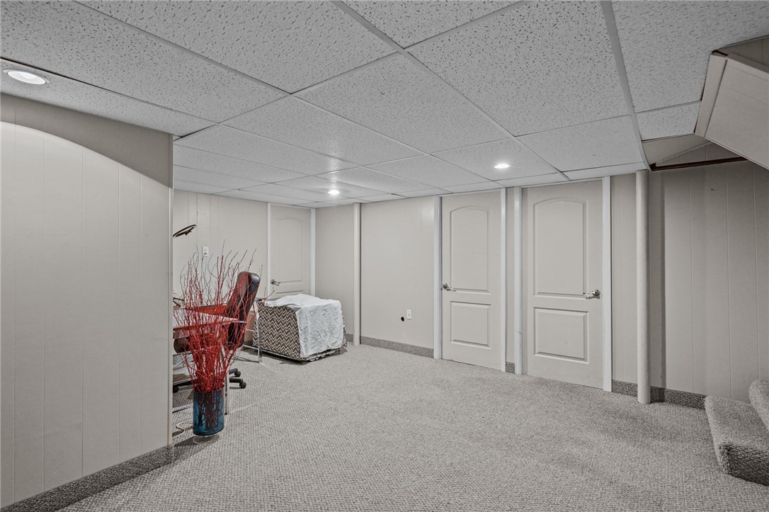 210 Summit Drive Cranston, RI 02920 - Photo 22 of 26