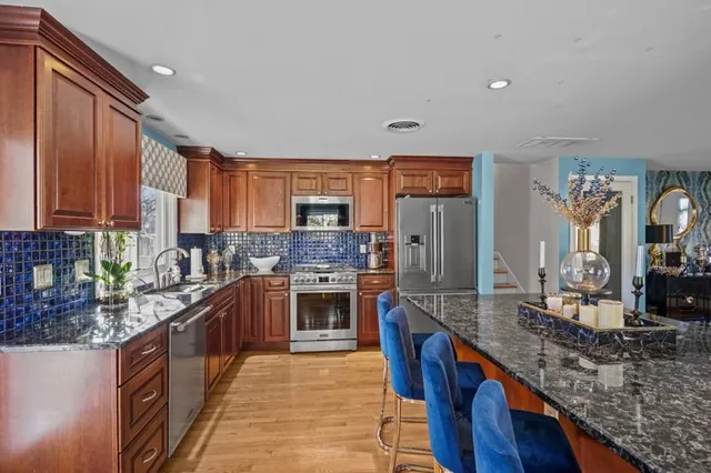 $769,000 | 210 Summit Drive, Cranston, RI 02920