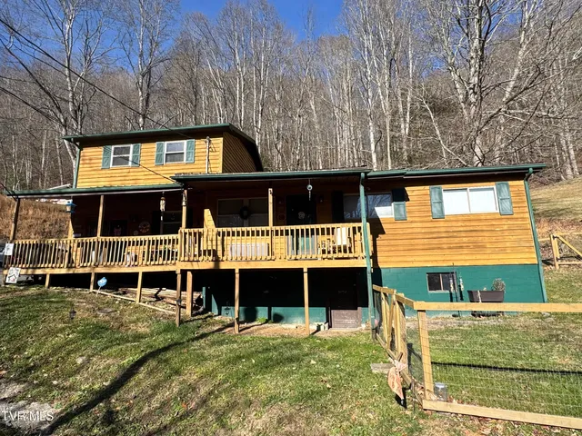$218,000 | 226 7th Street Northeast, Norton, VA 24273