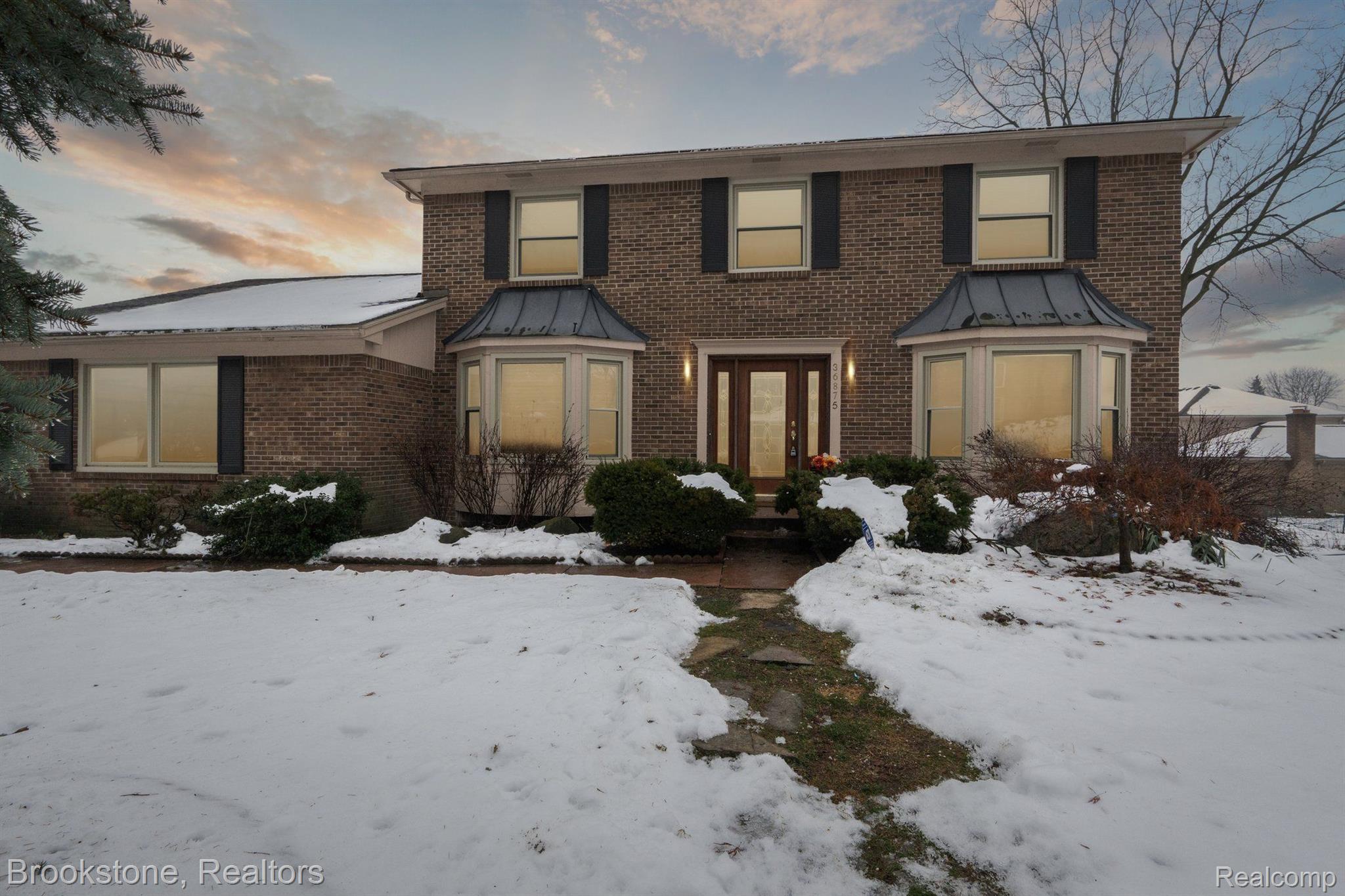 36875 Chesapeake Road Farmington, MI 48335 - Photo 1 of 41 Gallery Image 1