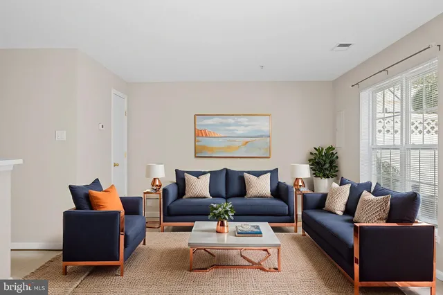 $2,500 | 23404 Rainbow Arch Drive, Unit 115, Clarksburg, MD 20871