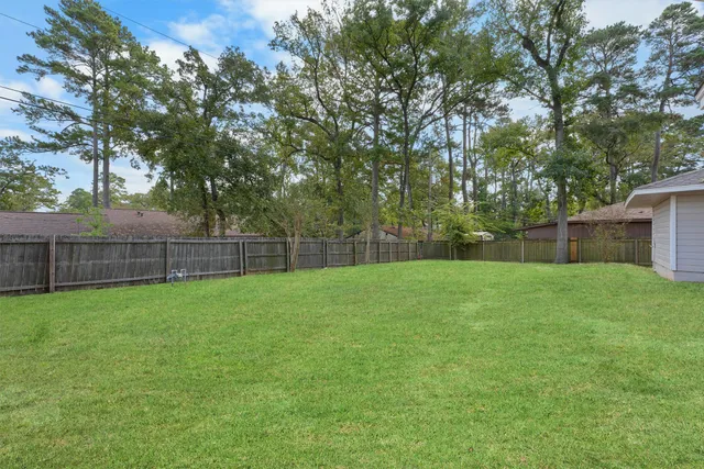 $325,000 | 205 Elmwood Street, Huntsville, TX 77320