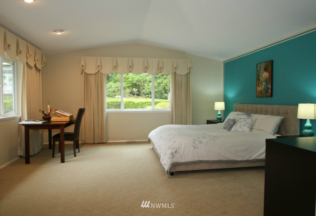 2514 Jones Avenue Northeast Renton, WA 98056 - Photo 11 of 15 Gallery Image 11