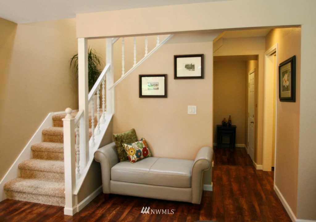 2514 Jones Avenue Northeast Renton, WA 98056 - Photo 13 of 15 Gallery Image 13