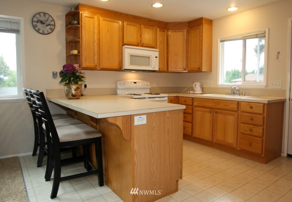 2514 Jones Avenue Northeast Renton, WA 98056 - Photo 14 of 15 Gallery Image 14