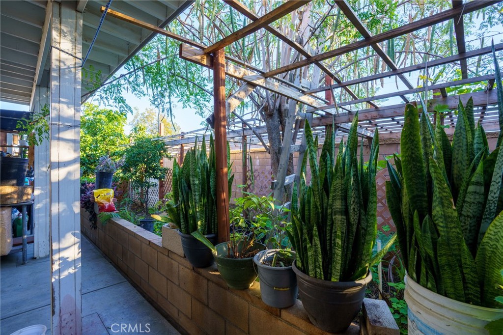 1553 West Ceres Street Rialto, CA 92376 - Photo 55 of 73