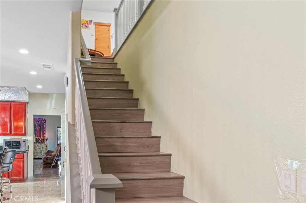 1553 West Ceres Street Rialto, CA 92376 - Photo 63 of 73 a view of entryway and hall
