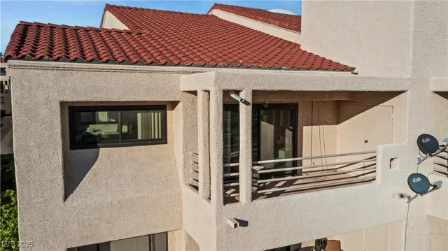 $214,900 | 3883 Desert Marina Drive, Unit 246, Laughlin, NV 89029