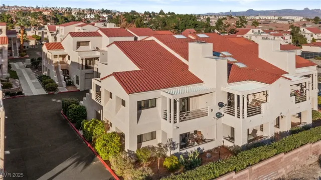 $214,900 | 3883 Desert Marina Drive, Unit 246, Laughlin, NV 89029