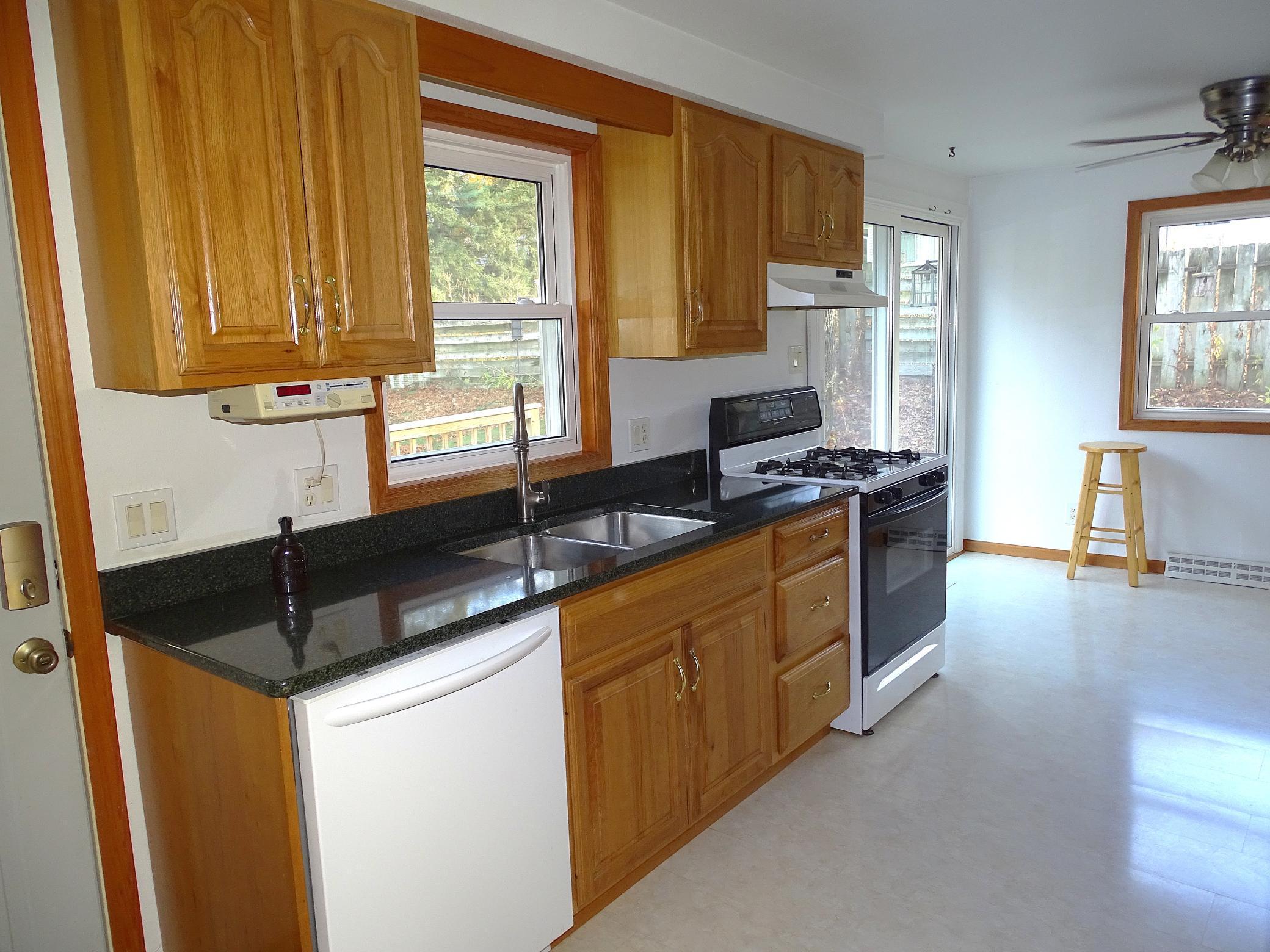 812 11th Avenue East Durand, WI 54736 - Photo 7 of 22